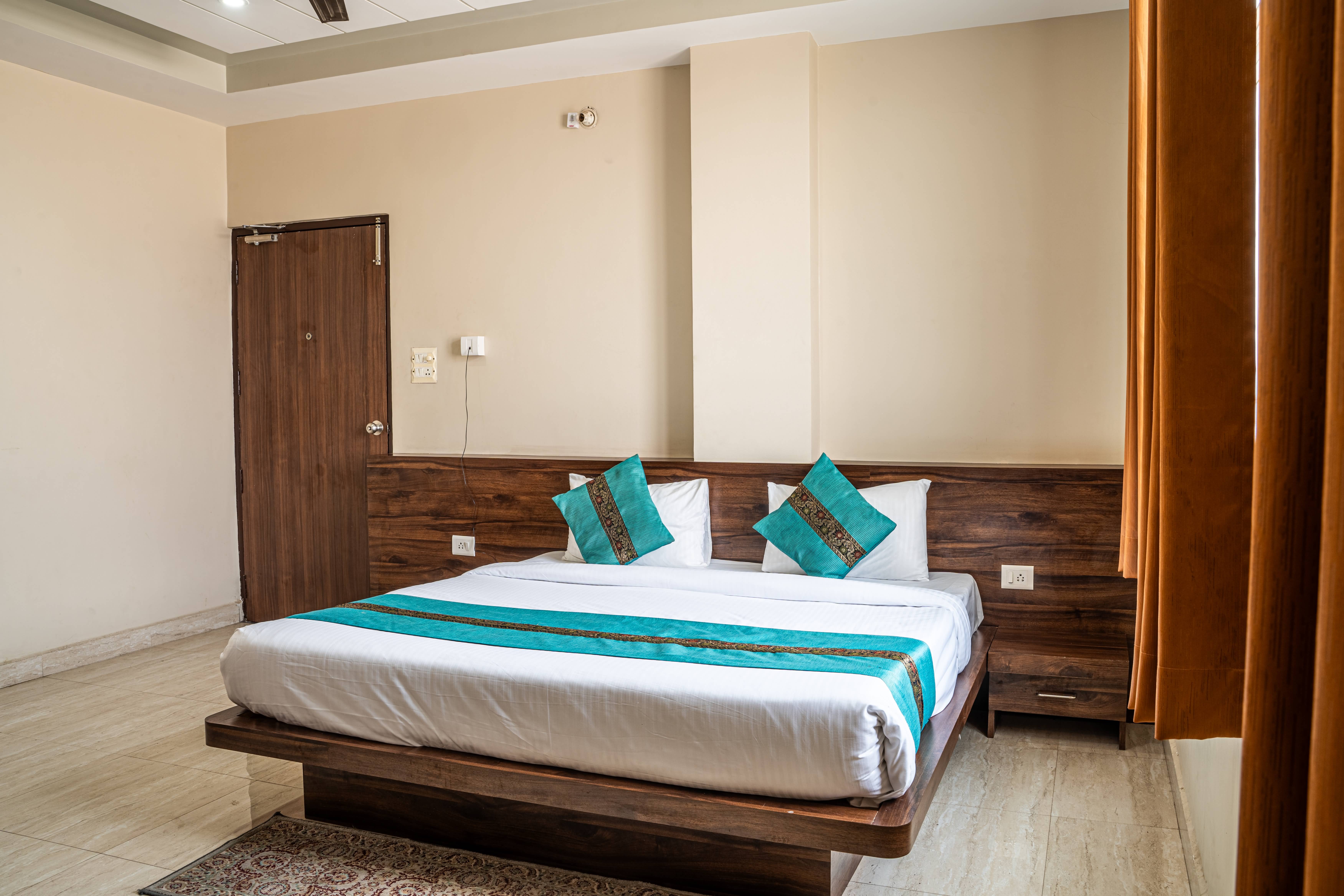 room1